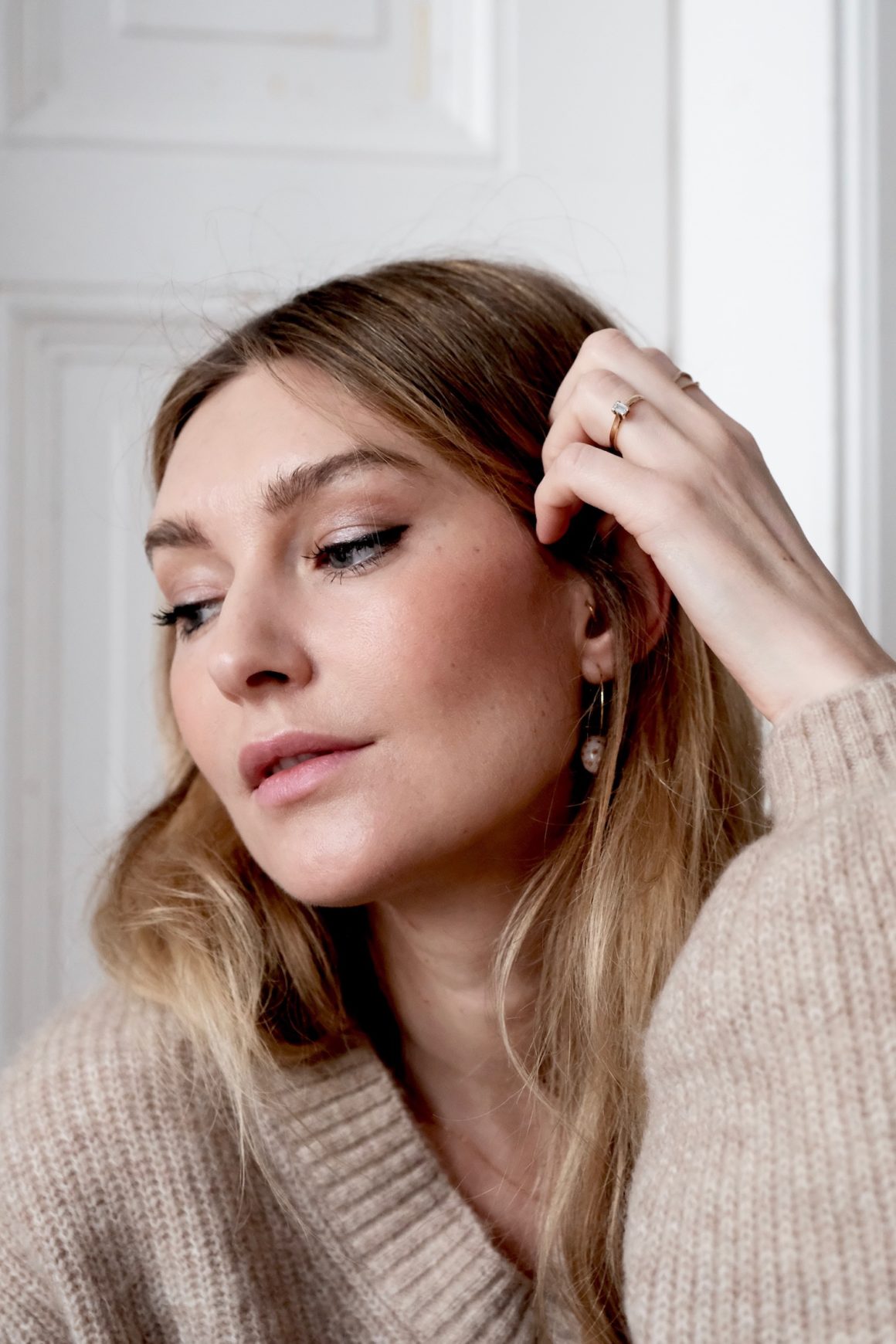 Beautyblog Beautyblogger BARE MINDS Elina Neumann how to get ready make up look inspired by violette fr_1
