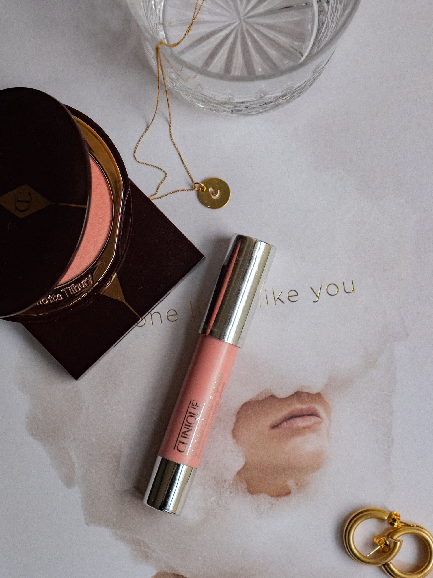 Beautyblog Bare Minds Silvester Make-up Look Clinique Lipgloss