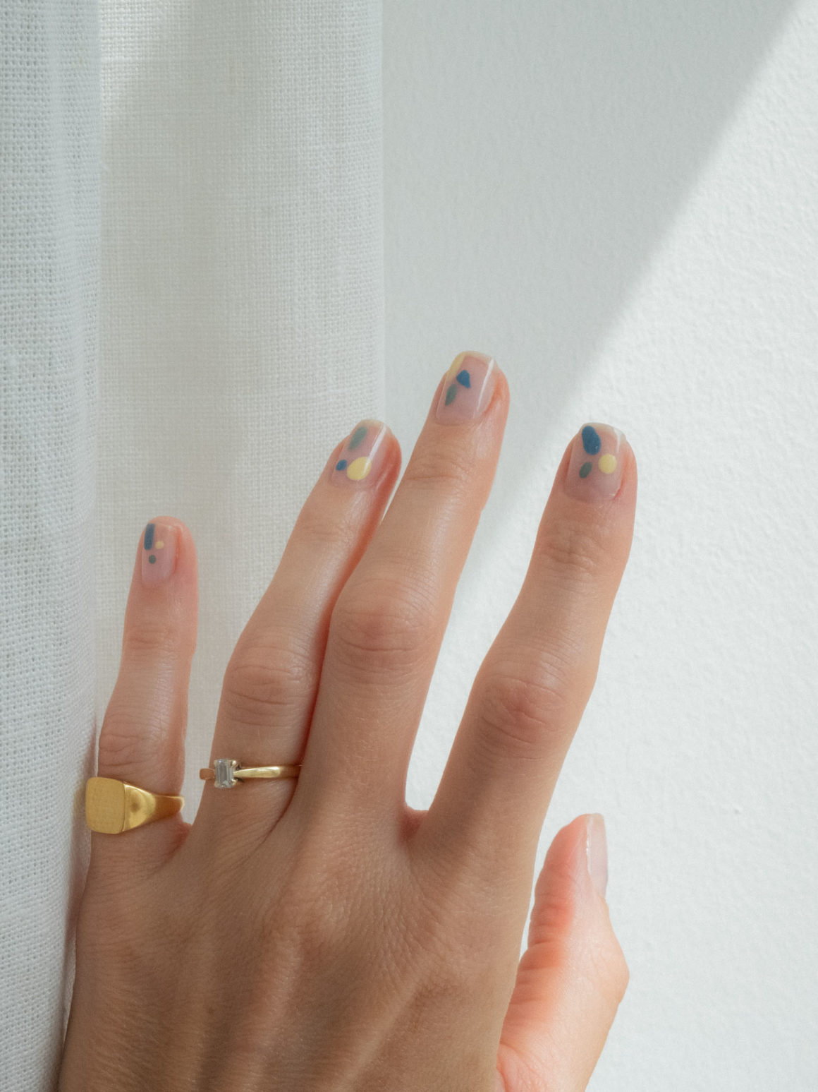 Beautyblog Bare Minds minimalistisches Nail Design 1